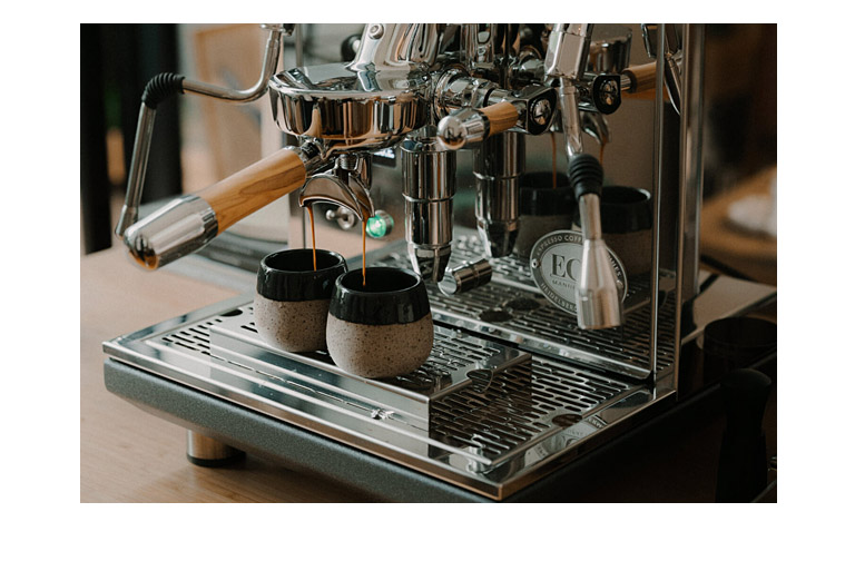 Espressotassen im Einsatz